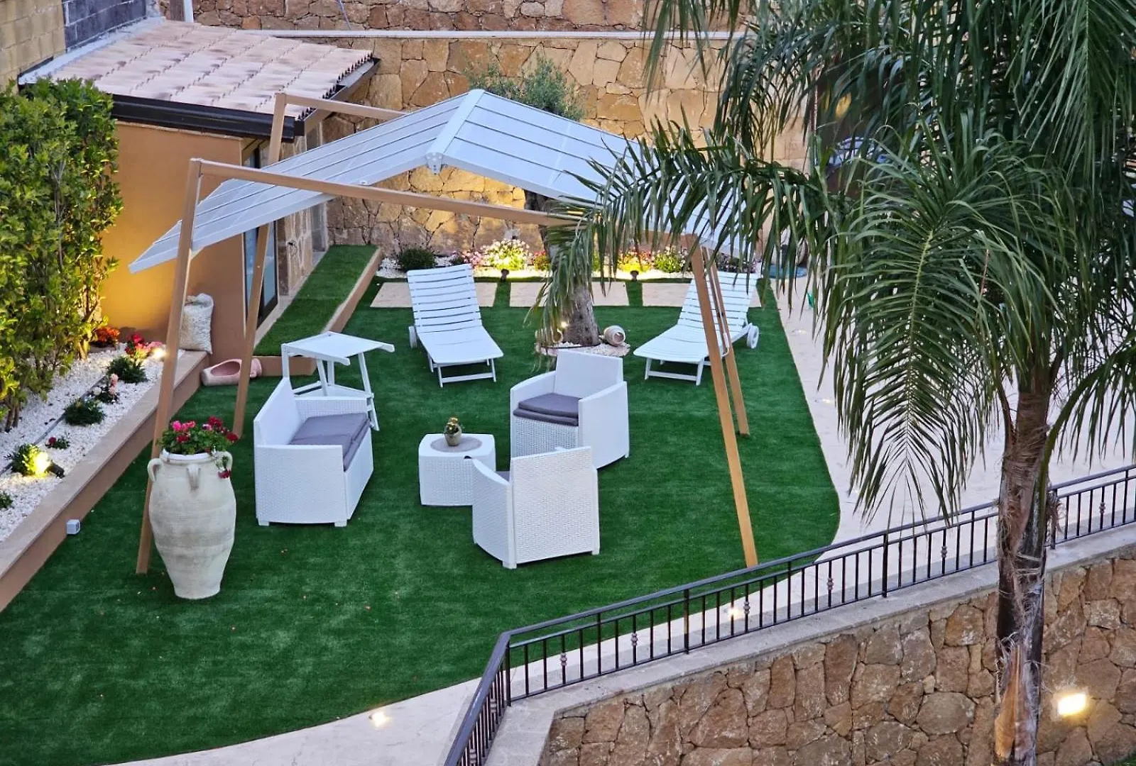 Casa Maya Brucoli